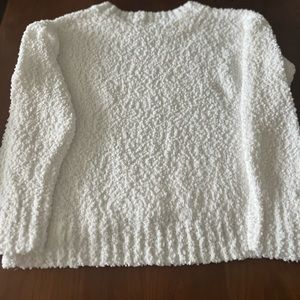 White loose knit crew neck pullover